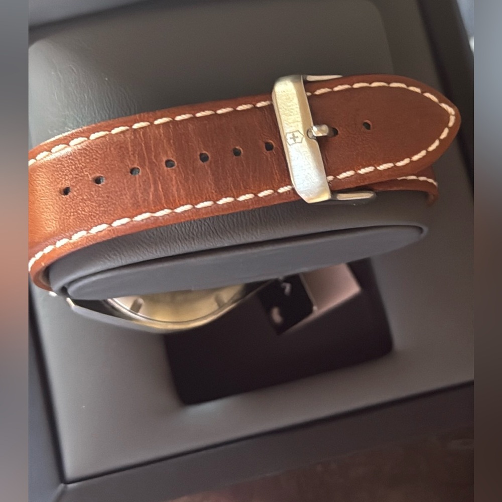 Victorinox FIELDFORCE CHRONO Watch - Picture 12 of 17